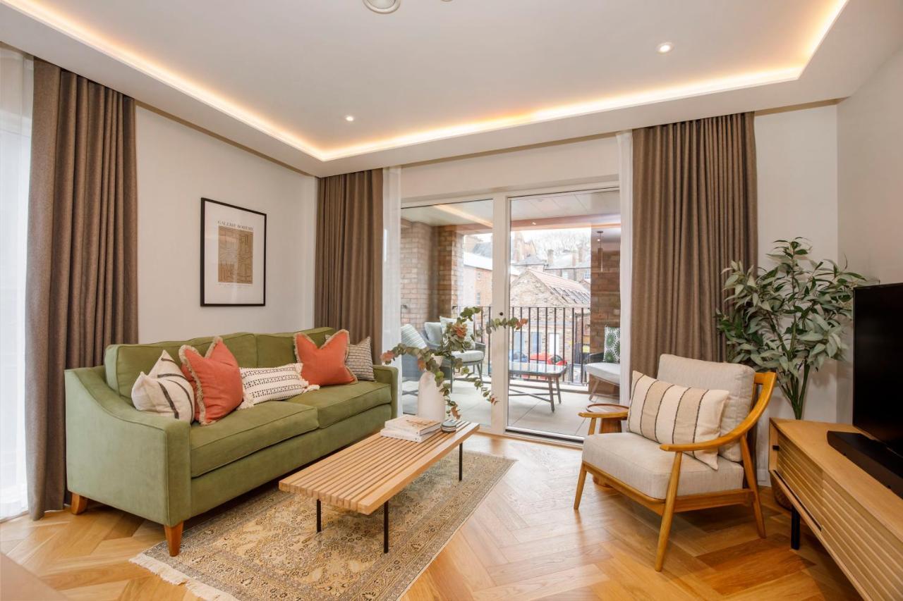 21 Hudson Quarter Luxury Apartments-free Parking 1 Car Apartment York