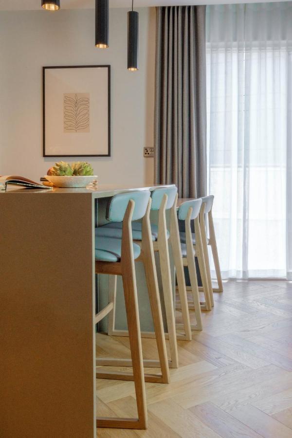 21 Hudson Quarter Luxury Apartments-free Parking 1 Car * York