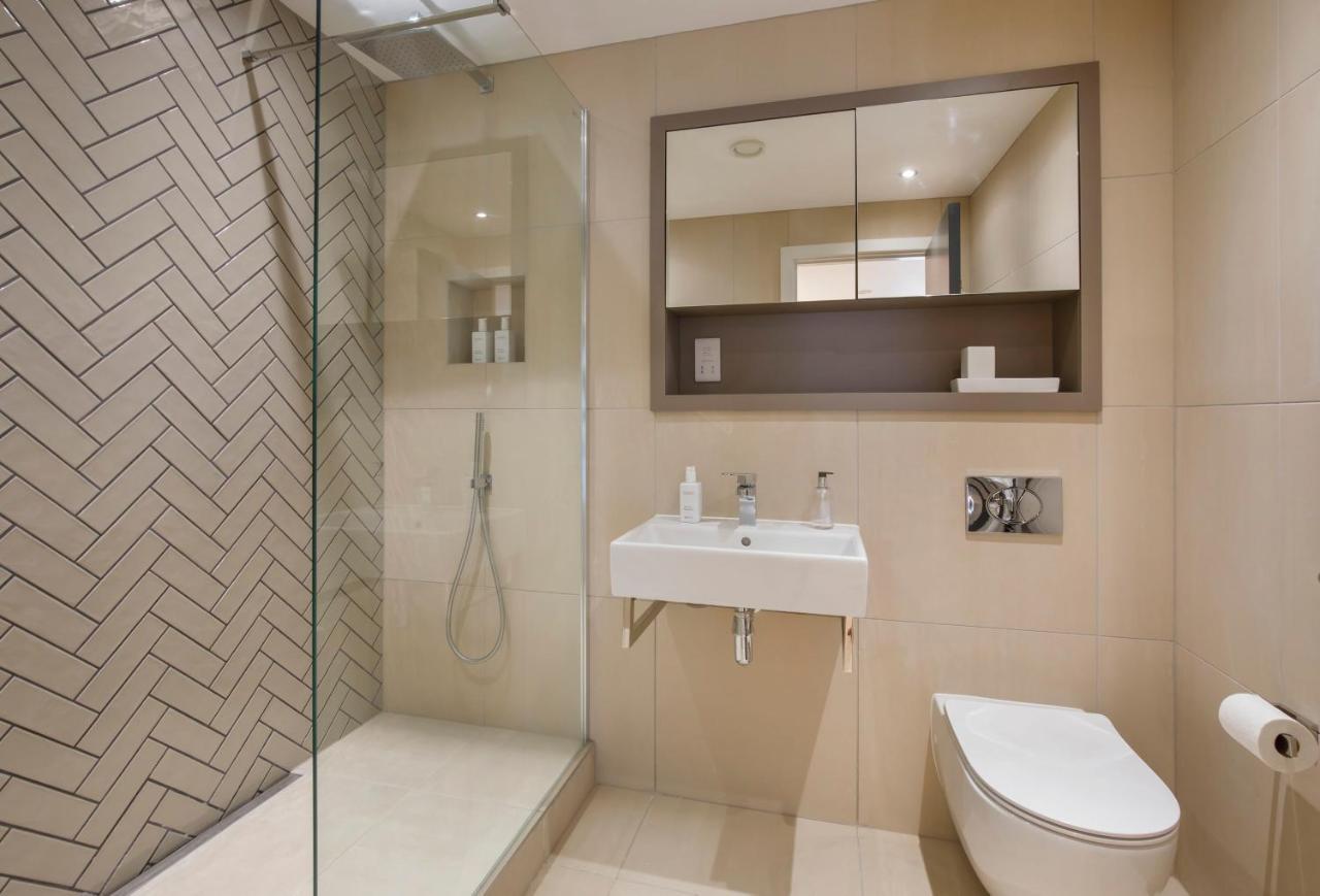 21 Hudson Quarter Luxury Apartments-free Parking 1 Car Apartment York